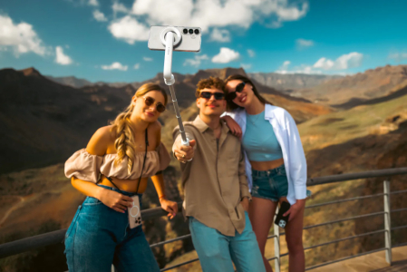 TEST Kolečko Fixed MagSafe propojuje bezdrátově mobily, nabíječky, selfie tyče a držáky