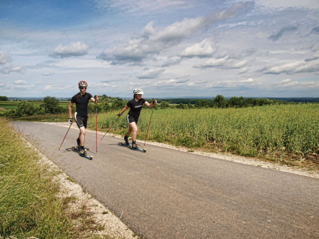 NordicWalking šlechtí tělo i duši! Kde se dobře chodí a jak na to?