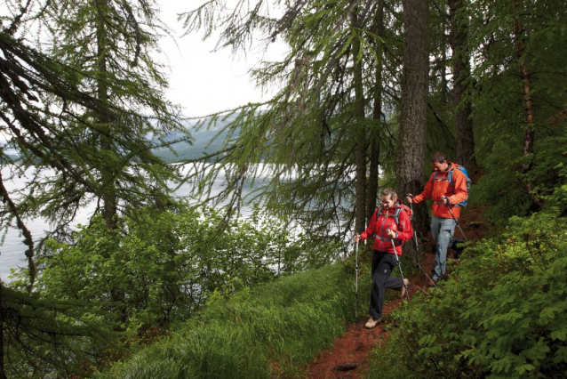 NordicWalking šlechtí tělo i duši! Kde se dobře chodí a jak na to?