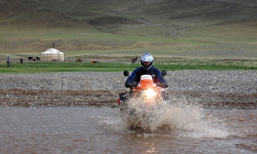 Do Mongolska na motorce Do Mongolska na motorce