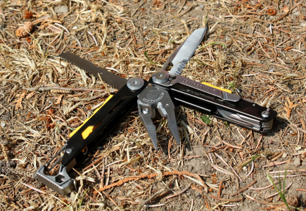 TEST Multitool Leatherman Signal ‒ jasný signál k přežití