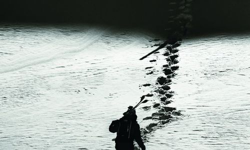 Zima v alpském Švýcarsku začíná Zima v alpském Švýcarsku začíná