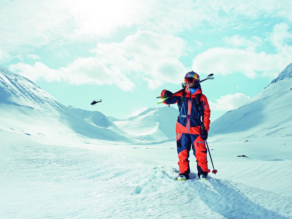 Švédský lyžař Henrik Windstedt v kompletním oblečení Peak Performance Heli Pro.