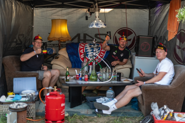 Levné ubytování na F1 si kupte ve stanu vedle okruhu