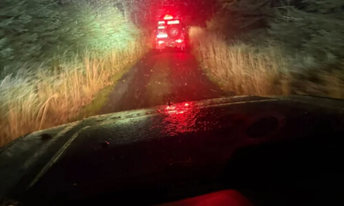 První sníh opět zaskočil turisty v českých a moravských horách První sníh opět zaskočil turisty v českých a moravských horách