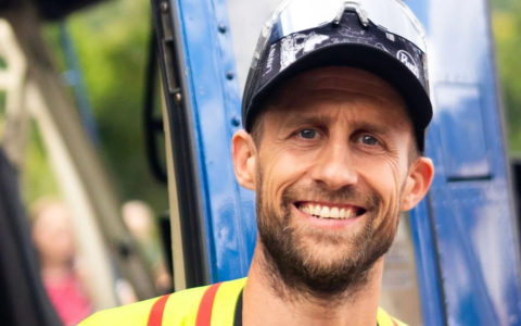 Záchranář Fišnar zemřel po autonehodě na sjezdovce