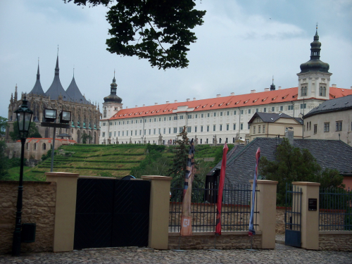 Kutná Hora. Jezuitská kolej a chrám svaté Barbory.