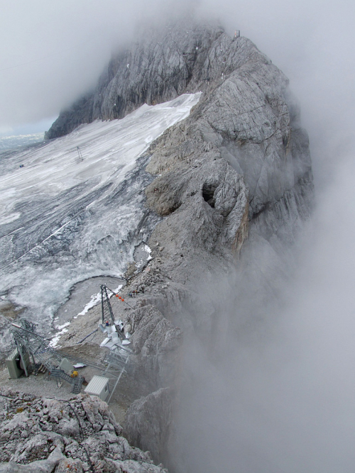 Dachstein. Schladminger Gletscher, lyžařské středisko a Koppenkarstein.