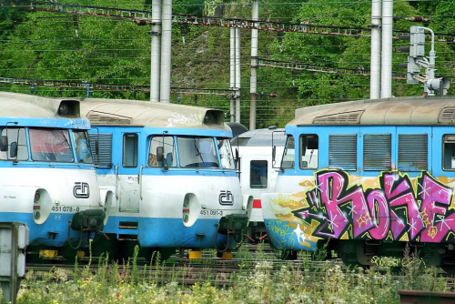 Vlaky na nádraží Praha Jih.