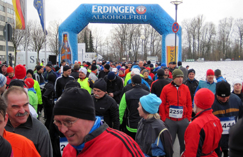 Johannesbad Thermen-Marathon 2013. Předstartovní atmosféra houstne.