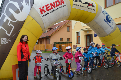 Závod na koloběžkách proběhl v rámci Tálínského cyklomaratonu.