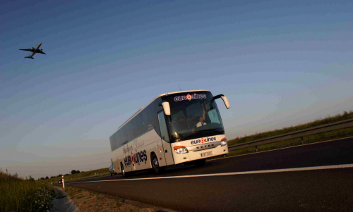 Autobus Eurolines na cestách.