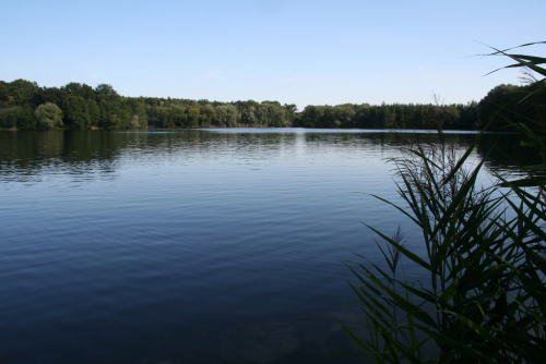 Poděbrady, zadní Jezero se leskne jako ocel.