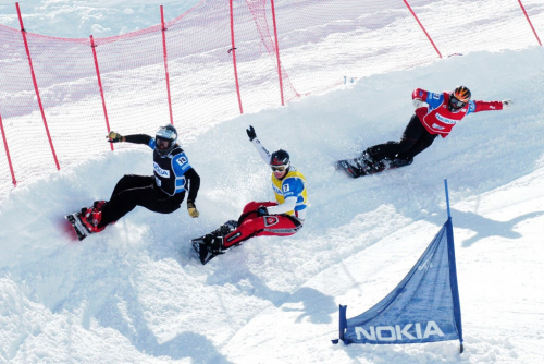 Nassfeld, závody ve snowboardcrossu.