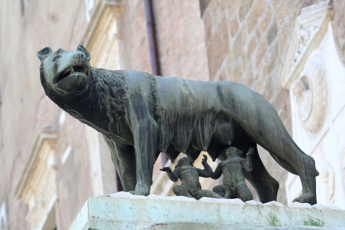 Řím. Romulus, Remus a vlčice.