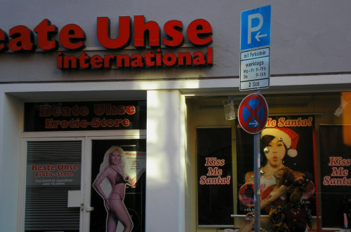 Regensburg. Vánoce v sex shopu.