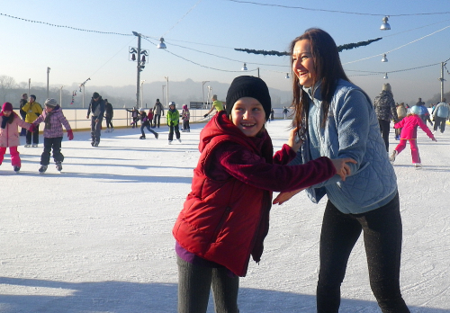 Blonia Ice Rink. Bruslení v Krakově.