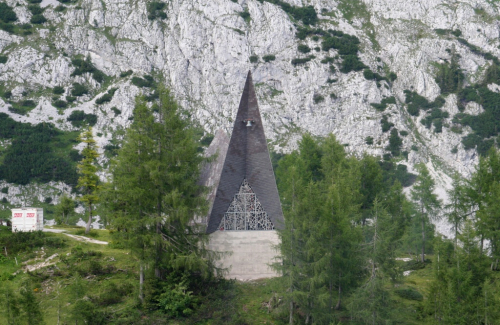 Tauplitzalm, horský kostelík.