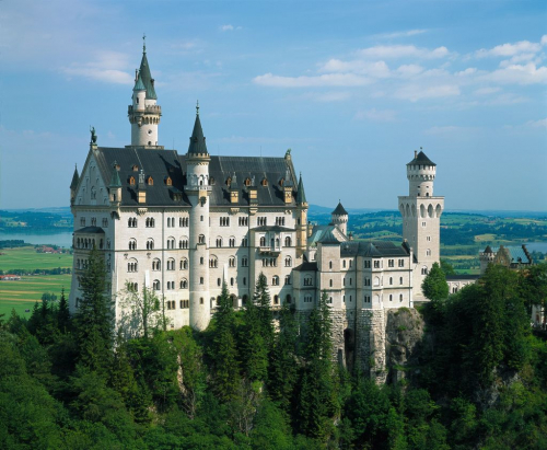 Neuschwanstein.