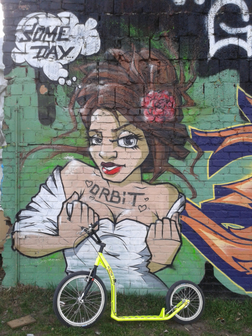 Na koloběžce v Berlíně.