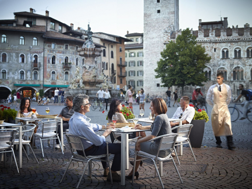 Trentino. Teplé podvečery si Italové umějí užít!