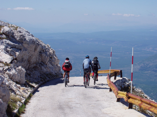 Sveti Jure (1762 m). Biokovo, Chorvatsko.