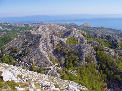 Sveti Jure (1762 m). Biokovo, Chorvatsko.