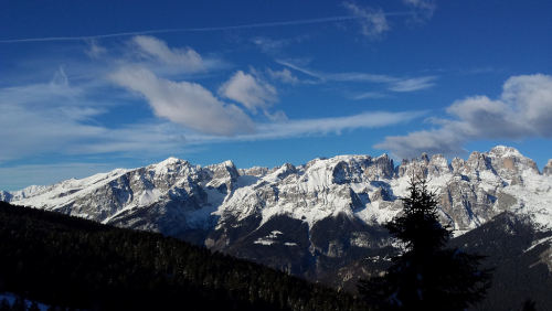 Dolomity pod sněhem.