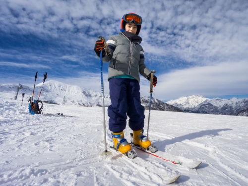 Odpovídající dětské lyže jsou základem pro lyžování na celý život.