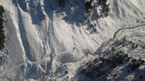 Záchranná akce v lavině ve Wildgerlostal (Zillertaler Alpen).