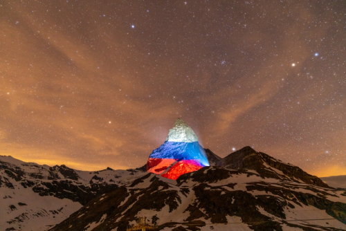 Matterhorn, April 202020. Light Art by Gerry Hofstetter.