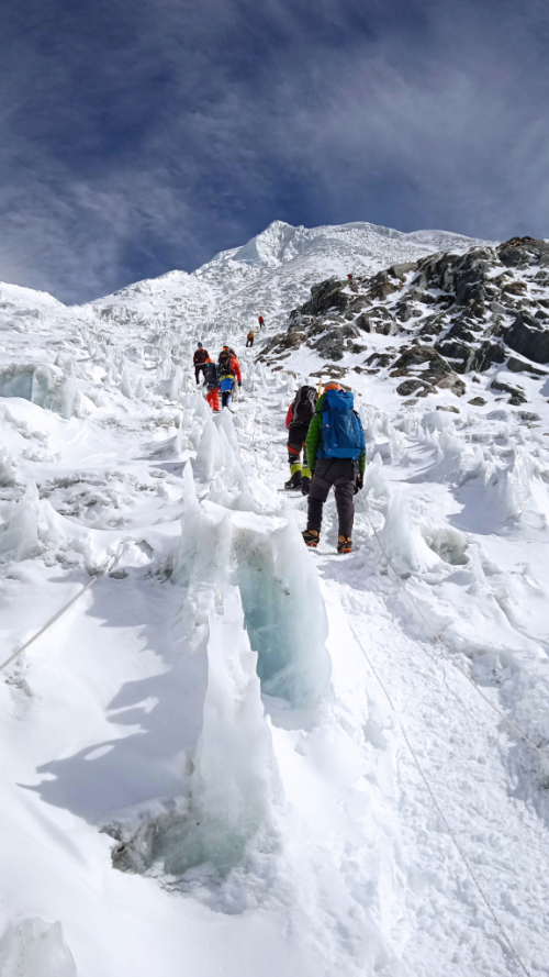 Lobuche.