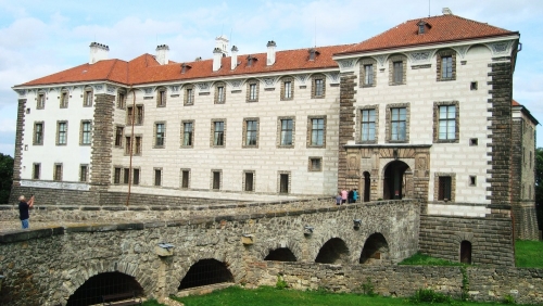 Nelahozeves.
