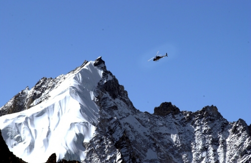 Vrtulník Ecureuil AStar AS 350B3, Mount Everest.