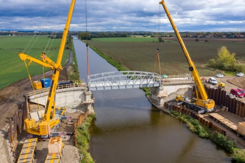 Vraňansko-hořínský laterální kanál Vltava.