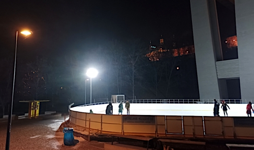 Praha, Nusle, Folimanka, Jammertal. Bruslení na kluzišti.