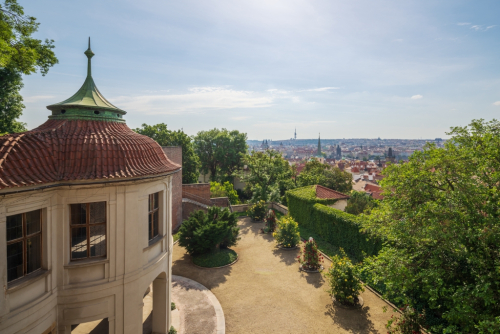 Praha / Prague.
