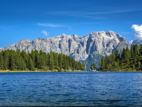 Horské jezero.