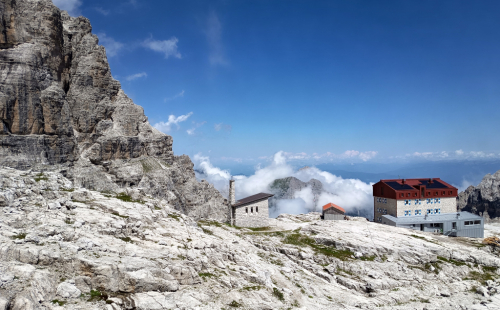 Dolomiti di Brenta, rifugio Tosa Pedrotti.