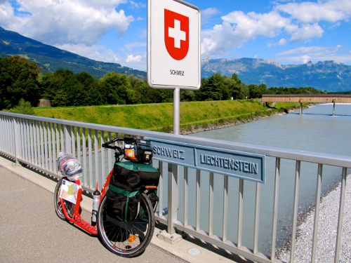 Švýcarsko-lichtenštejnská hranice.